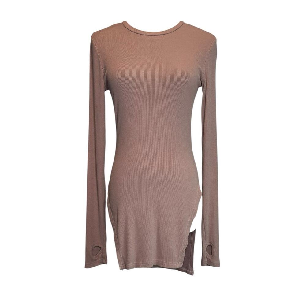 Minaa Monroe tan ribbed long sleeves side slits top Size Small